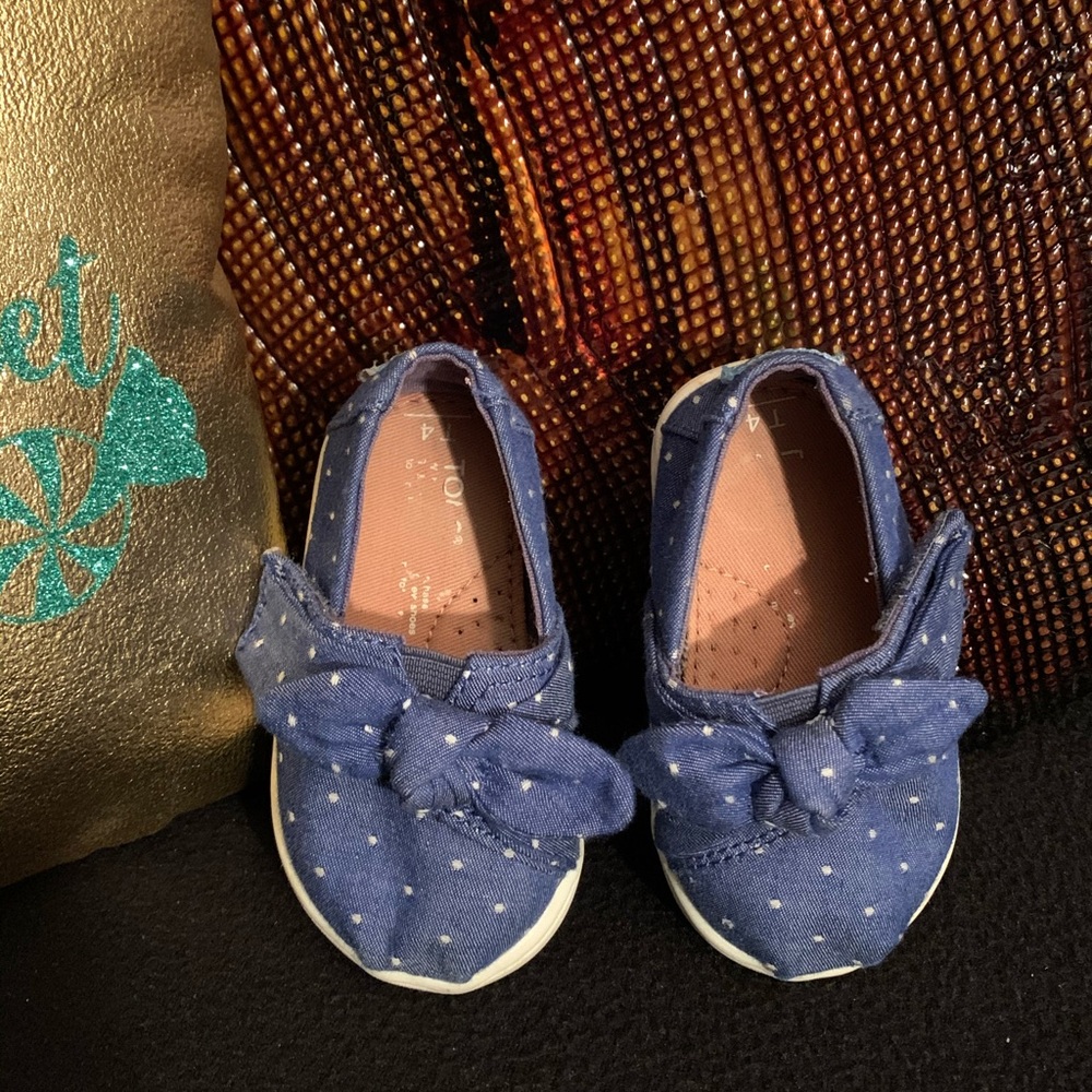 Blue polka dot shoes